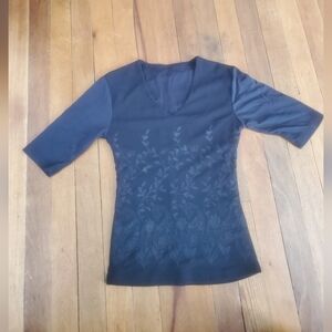 Half Sleeve V Neck Mesh Top